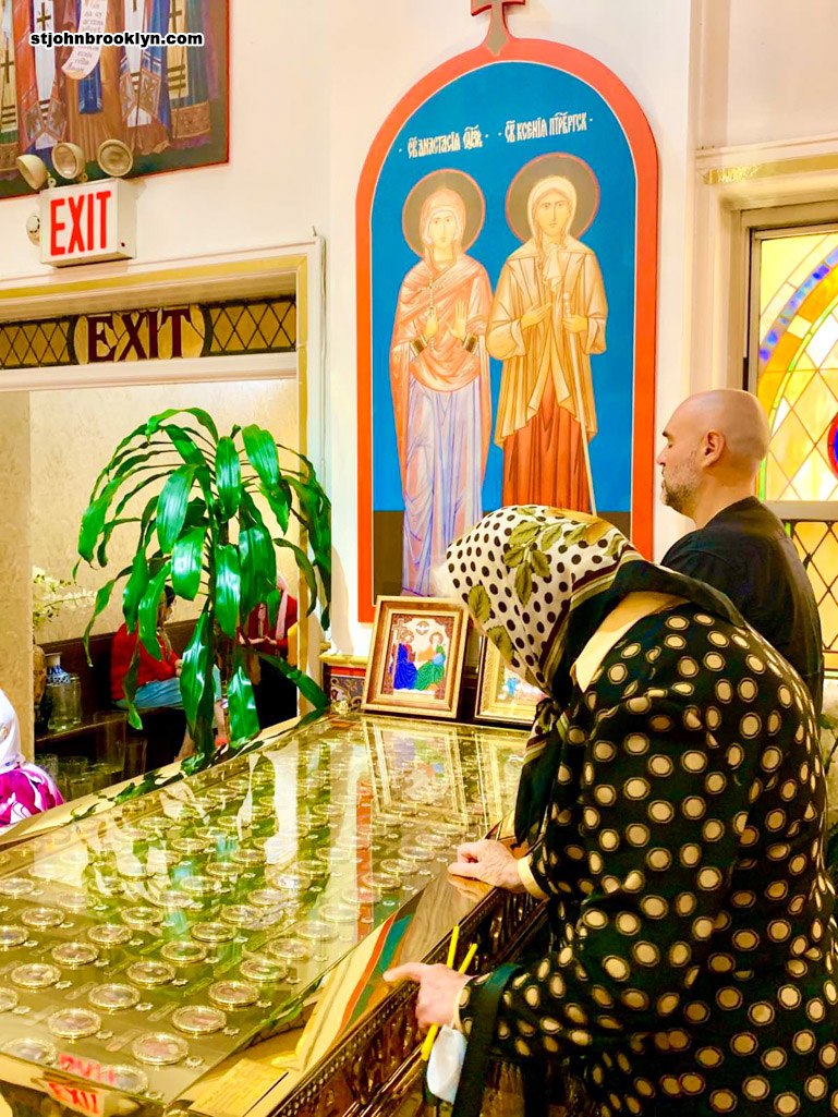 «Кресту Твоему, покланяемся Владыко» - в Иоанно-Предтеченской церкви в Бруклине отметили праздник Крестовоздвижения
