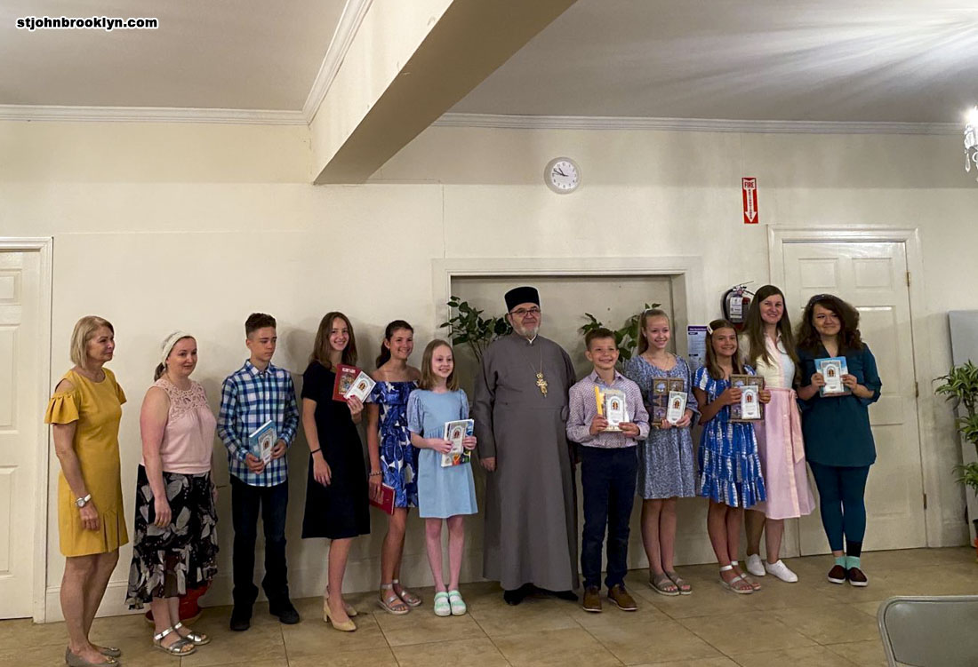 В воскресной школе  преподобного Сергия Радонежского прошел первый выпускной