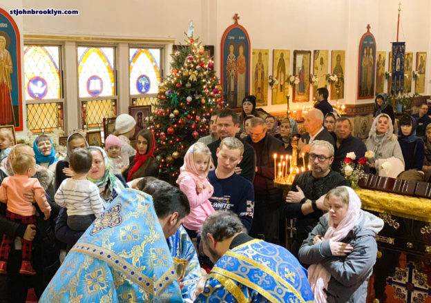 В русской церкви в Бруклине отметили праздник Зачатия Праведной Анною Пресвятой Богородицы