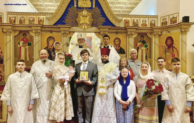 Поздравляем клирика отца Ростислава с рождением и крещением сына