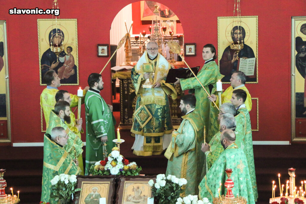Настоятель и клирики Бруклинского собора приняли участие в празднике святой Матроны Московской в Майами
