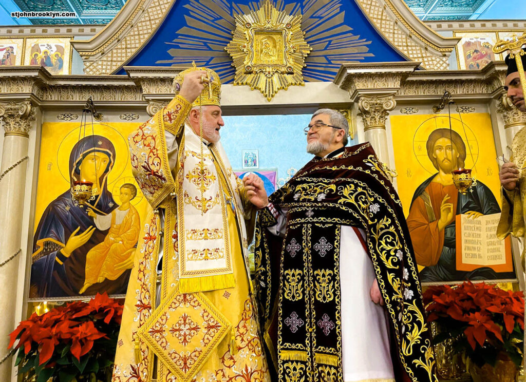 Архиепископ Елпидофор возвел протоиерея Александра Беля в сан протопресвитера