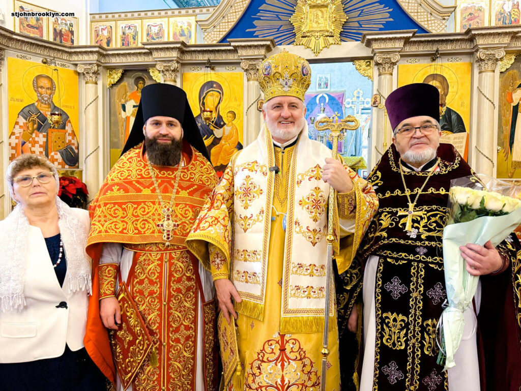 Архиепископ Елпидофор, архимандрит Александр Беля и протопресвитер Александр Беля