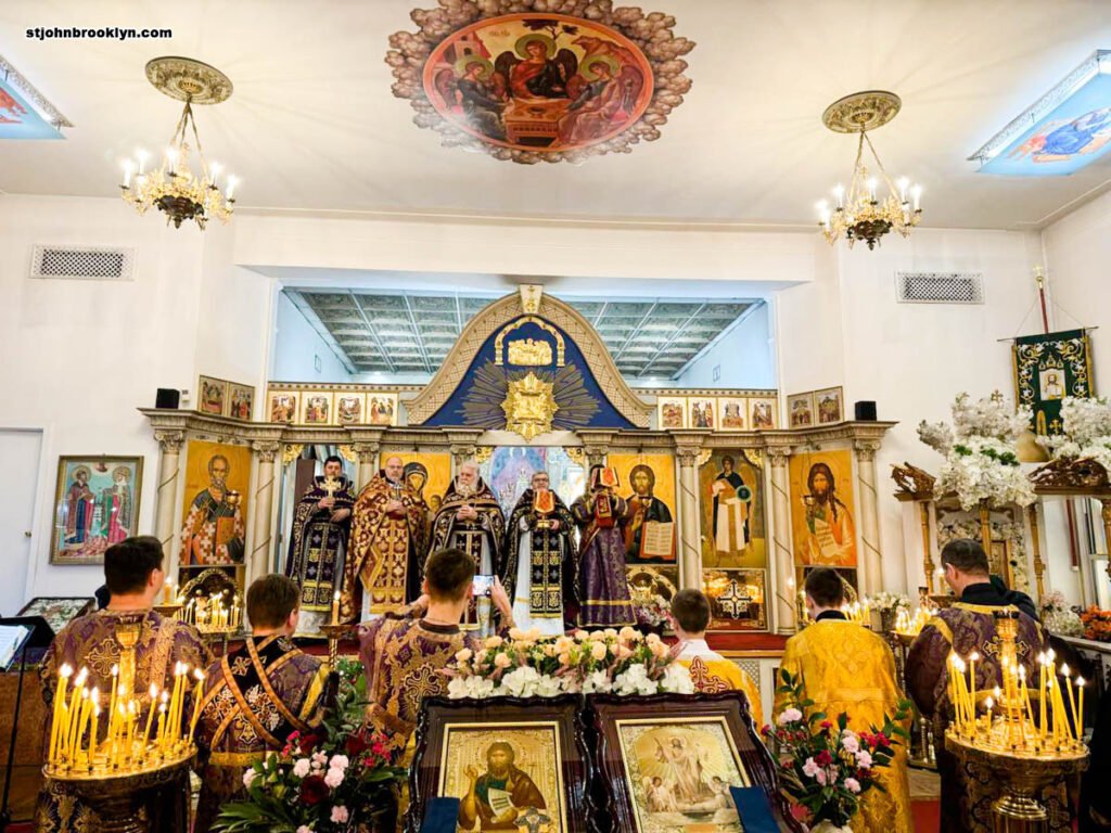 В неделю Торжества Православия в Бруклинском соборе совершили праздничное богослужение