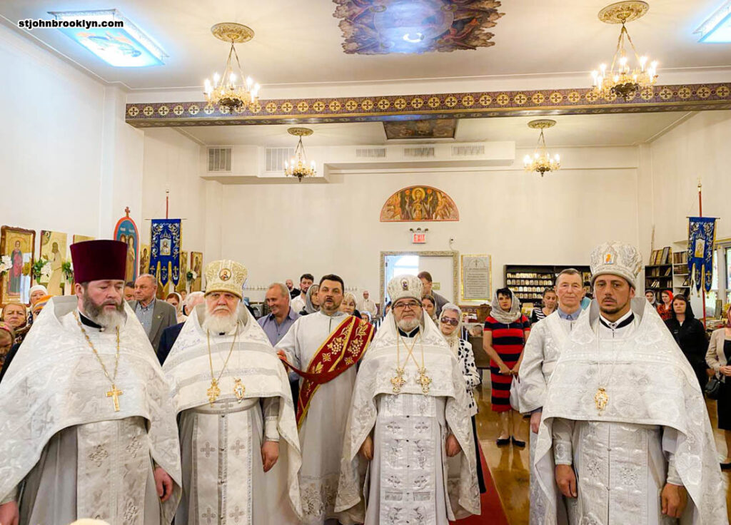 Праздник святых жен-мироносиц отметили в православной церкви в Бруклине