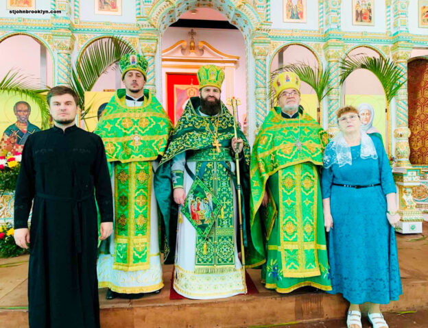 Настоятель Бруклинского собора посетил наибольший славянский храм Флориды