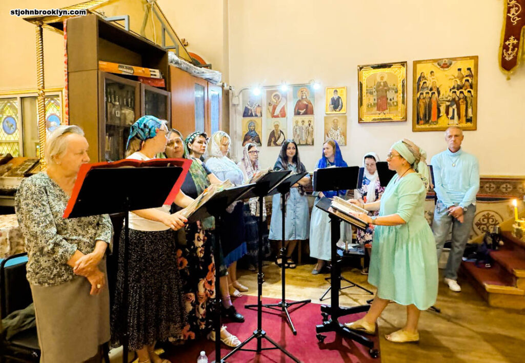 Празднование Рождества Пресвятой Богородицы в православной церкви в Бруклине