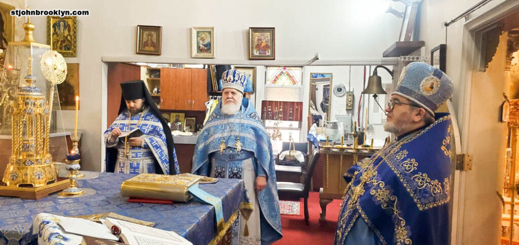 Праздник Покрова Божией Матери отметили в православной церкви в Бруклине