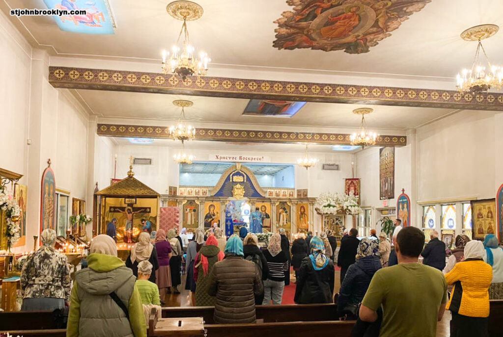 Праздник Покрова Божией Матери отметили в православной церкви в Бруклине