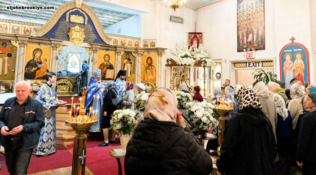 Праздник Покрова Божией Матери отметили в православной церкви в Бруклине