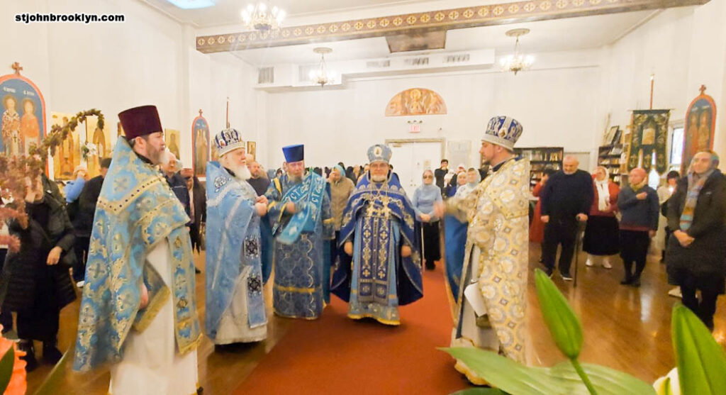 В православной церкви в Бруклине отметили Введение во храмПресвятой Богородицы