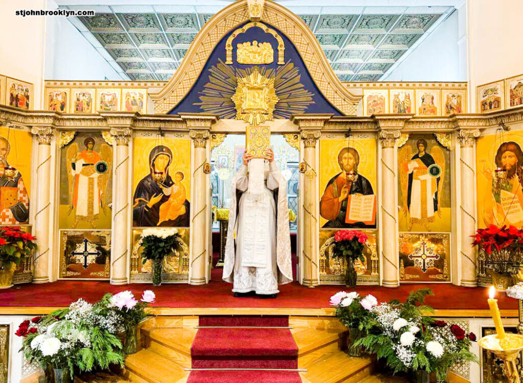 Праздничными богослужениями в Иоанно-Предтеченском соборе в Бруклине отметили Рождество Христово