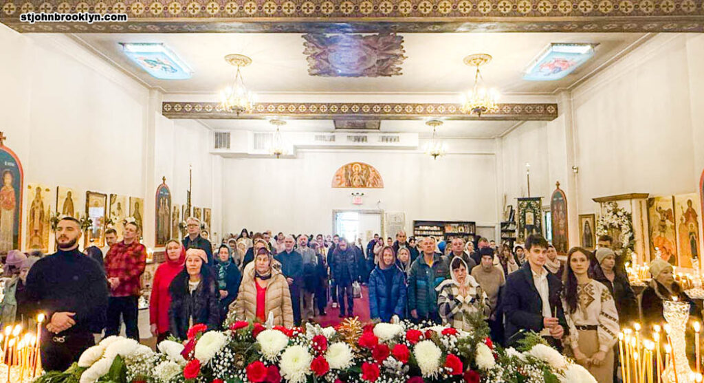 Праздничными богослужениями в Иоанно-Предтеченском соборе в Бруклине отметили Рождество Христово