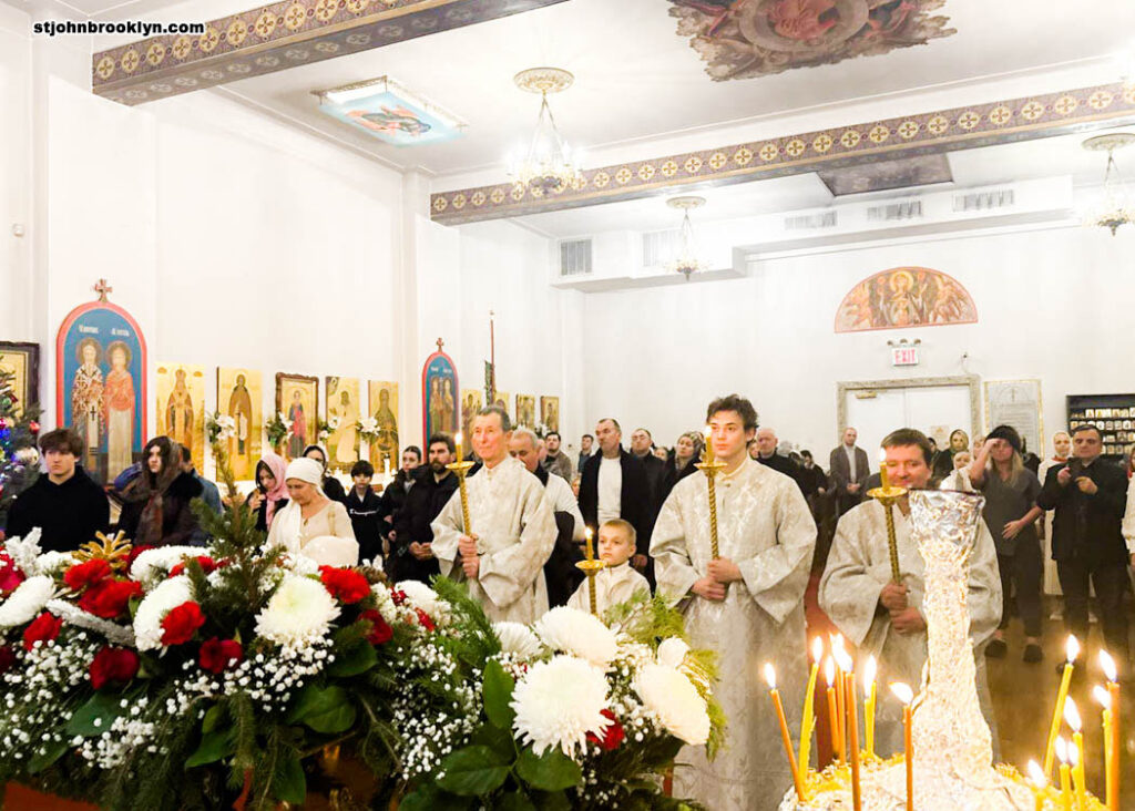 Праздничными богослужениями в Иоанно-Предтеченском соборе в Бруклине отметили Рождество Христово