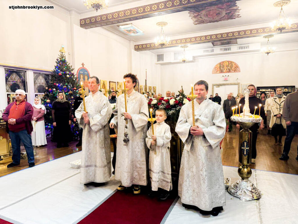 Праздничными богослужениями в Иоанно-Предтеченском соборе в Бруклине отметили Рождество Христово