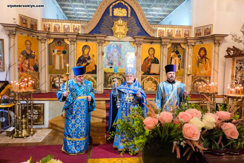 Праздник Сретения Господня отметили в православной церкви в Бруклине