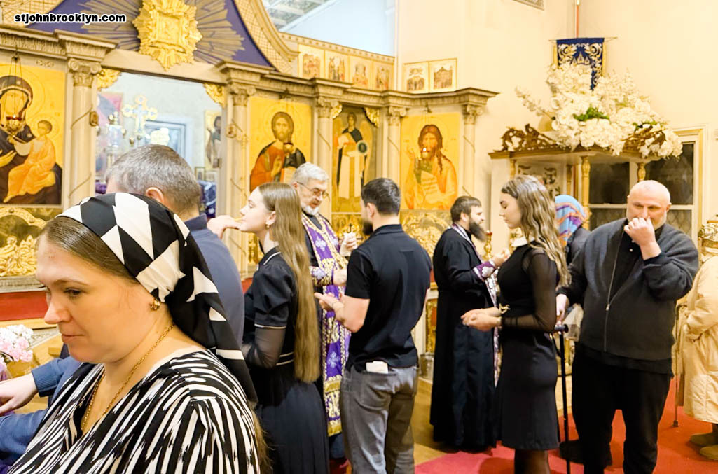 В православной церкви в Бруклине совершено Таинство Соборования