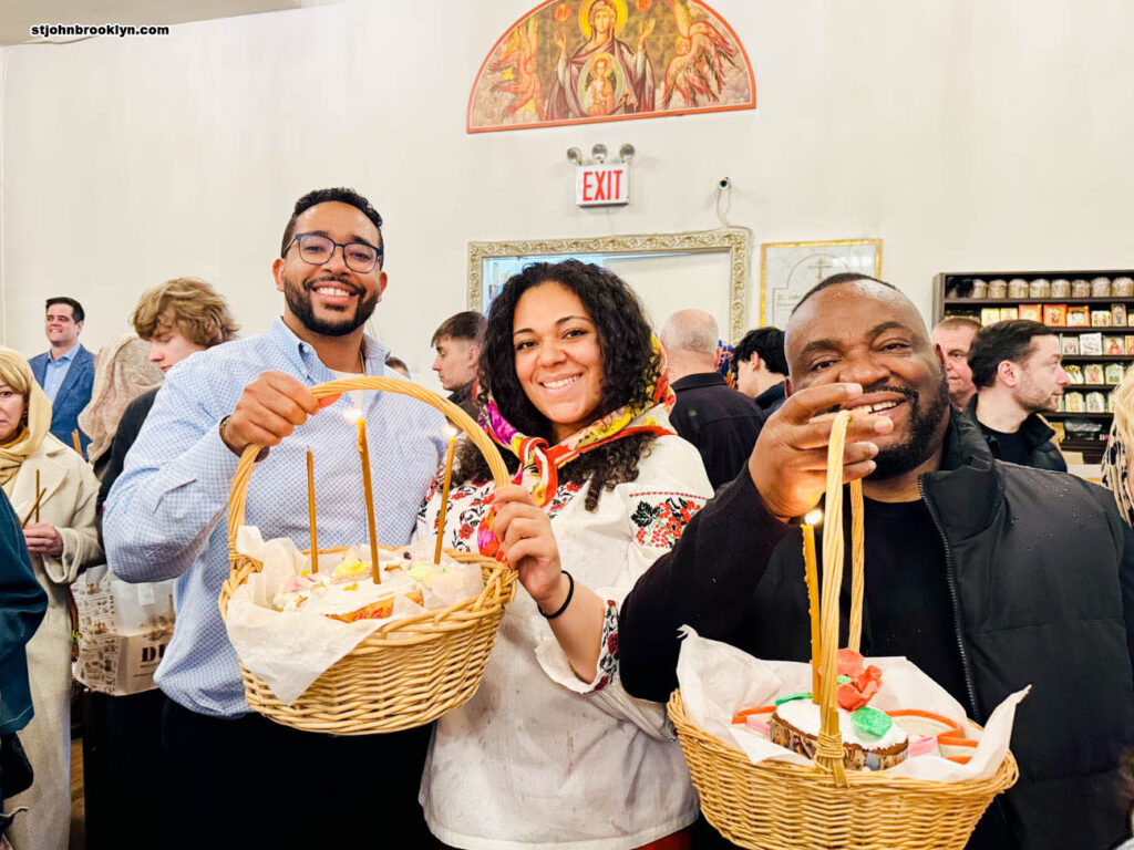 Пасха в Бруклине: Светлое Христово Воскресение торжественно отметили в Иоанно-Предтеченском соборе