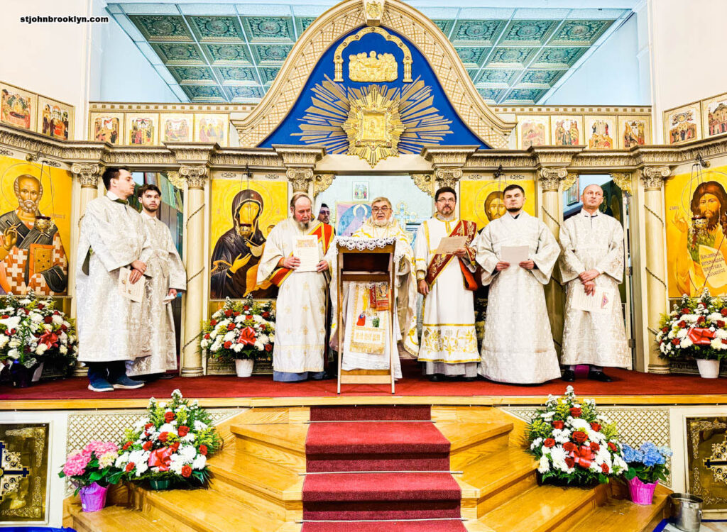 Пасха в Бруклине: Светлое Христово Воскресение торжественно отметили в Иоанно-Предтеченском соборе