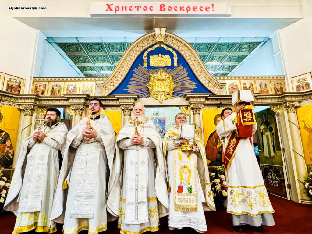 Пасха в Бруклине: Светлое Христово Воскресение торжественно отметили в Иоанно-Предтеченском соборе
