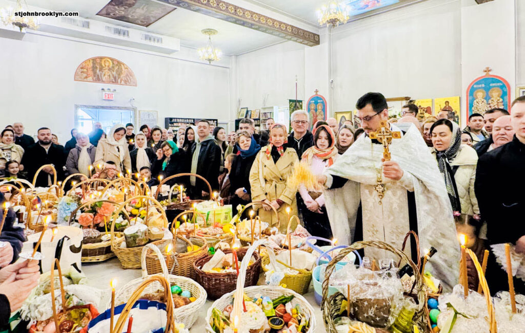 Пасха в Бруклине: Светлое Христово Воскресение торжественно отметили в Иоанно-Предтеченском соборе