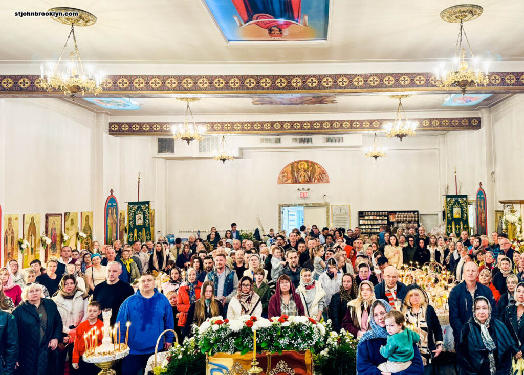 Пасха в Бруклине: Светлое Христово Воскресение торжественно отметили в Иоанно-Предтеченском соборе