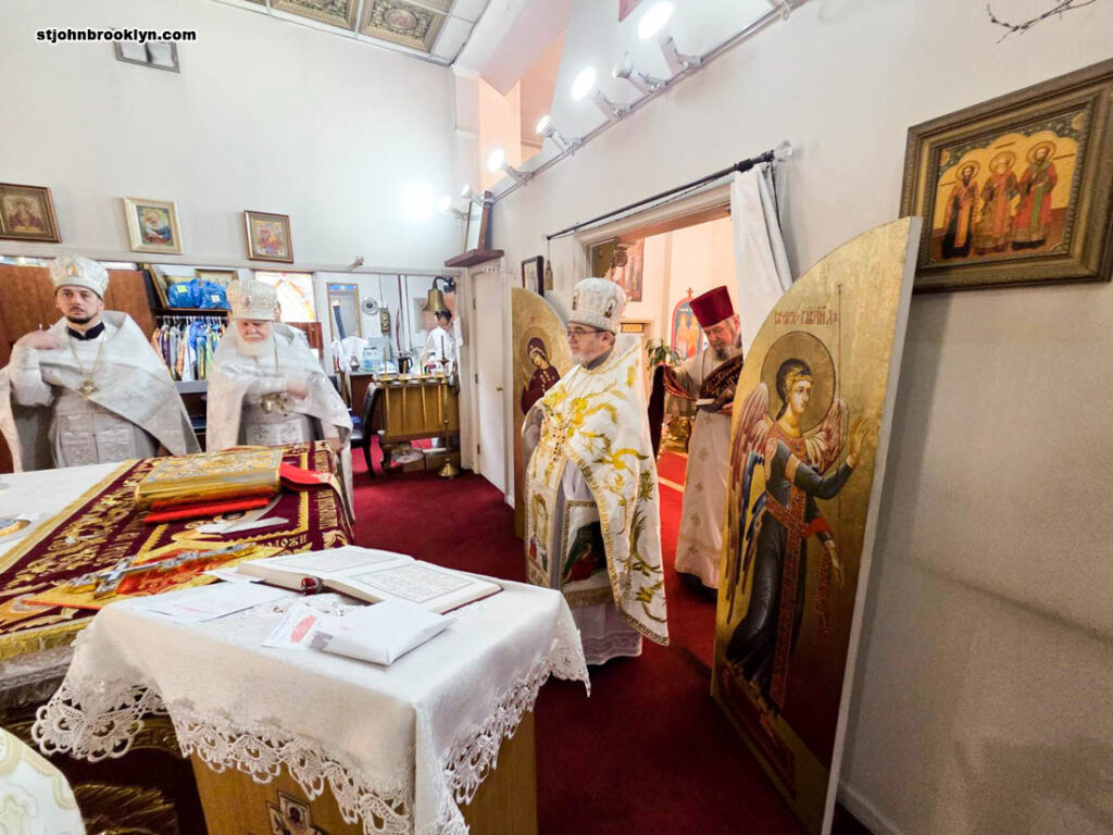 В Иоанно-Предтеченском соборе Бруклина совершена Божественная литургия в 6-ю неделю по Пасхе