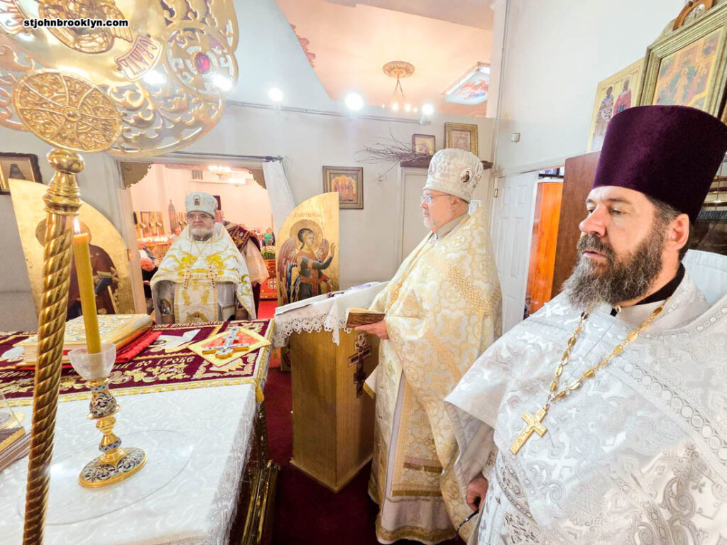 В Иоанно-Предтеченском соборе Бруклина совершена Божественная литургия в 6-ю неделю по Пасхе
