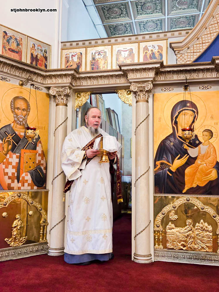 В Иоанно-Предтеченском соборе Бруклина совершена Божественная литургия в 6-ю неделю по Пасхе