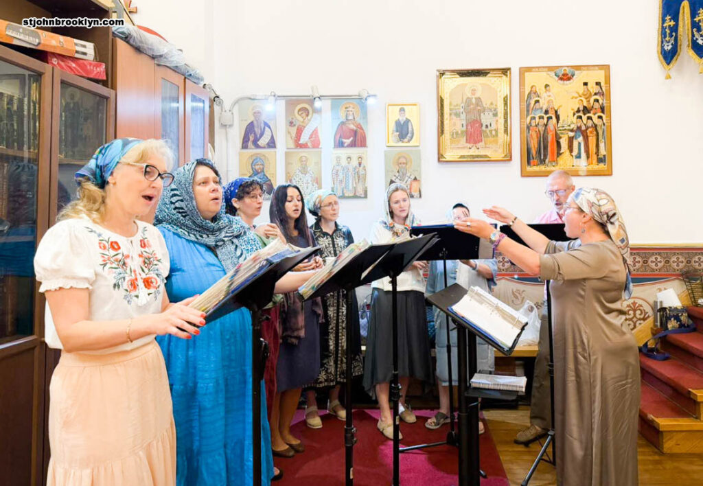 Православная церковь в Бруклине: Божественная литургия в 7-ю неделю по Пятидесятнице