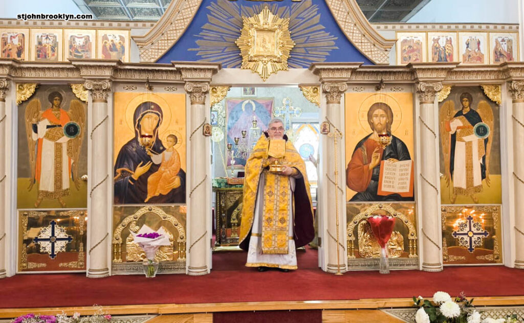 Православная церковь в Бруклине: Божественная литургия в 7-ю неделю по Пятидесятнице