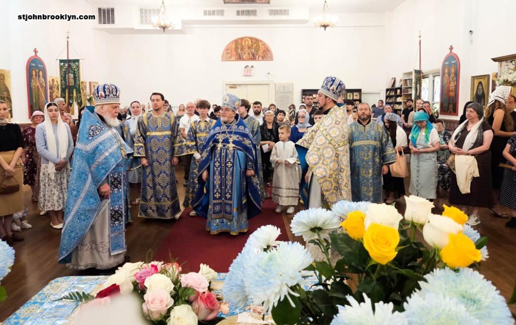 Праздник Успения Пресвятой Богородицы отметили в православном соборе в Бруклине
