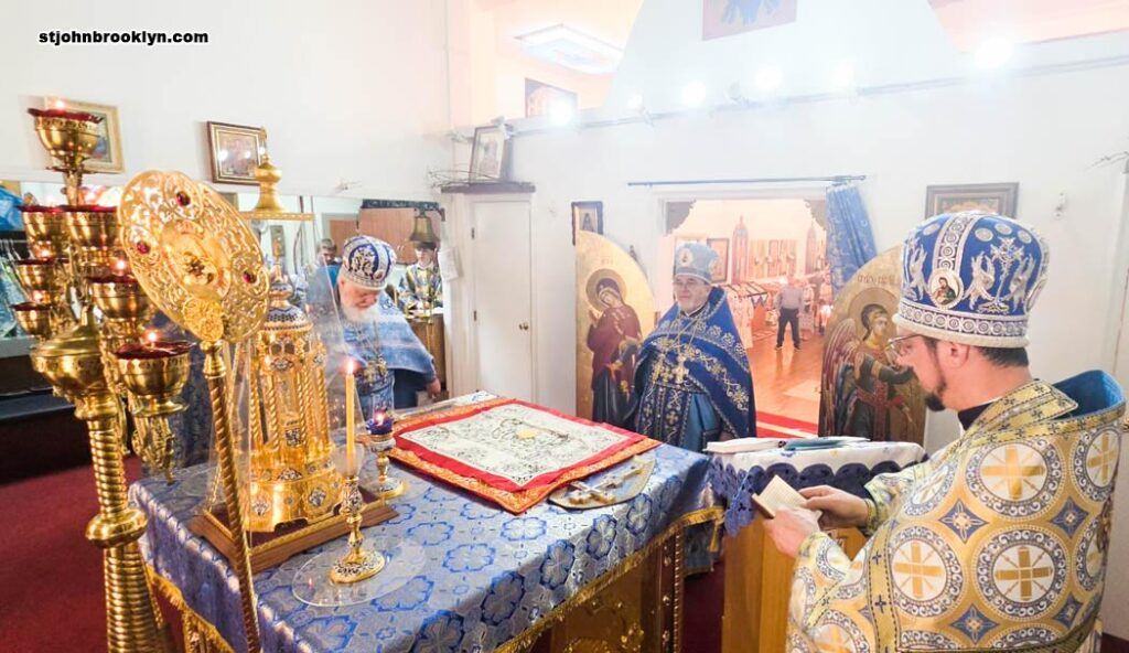 Праздник Успения Пресвятой Богородицы отметили в православном соборе в Бруклине