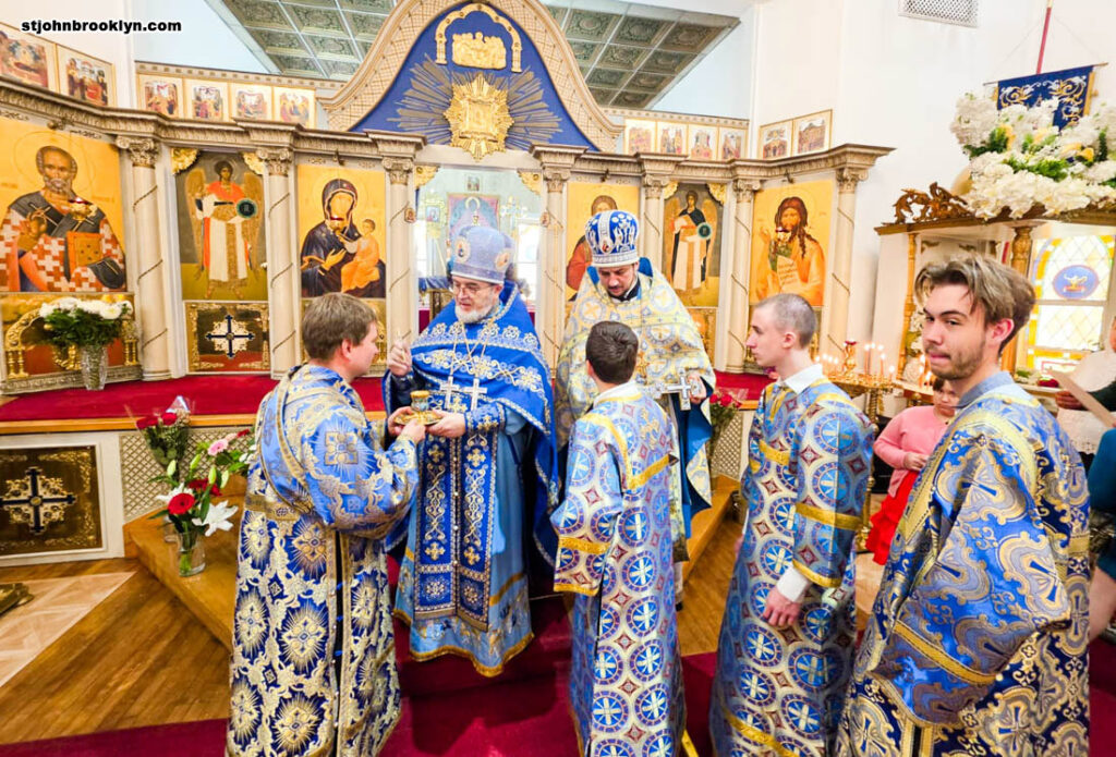 Праздник Рождества Пресвятой Богородицы отметили в православном соборе в Бруклине